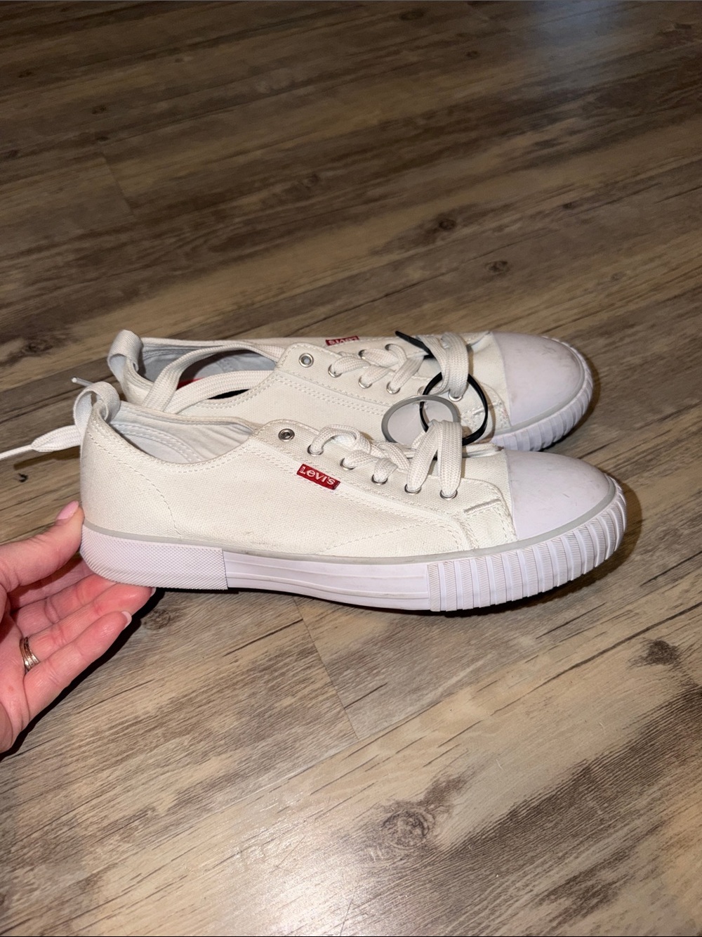 Levi's White Canvas Low-Top Sneakers with Red Tag
